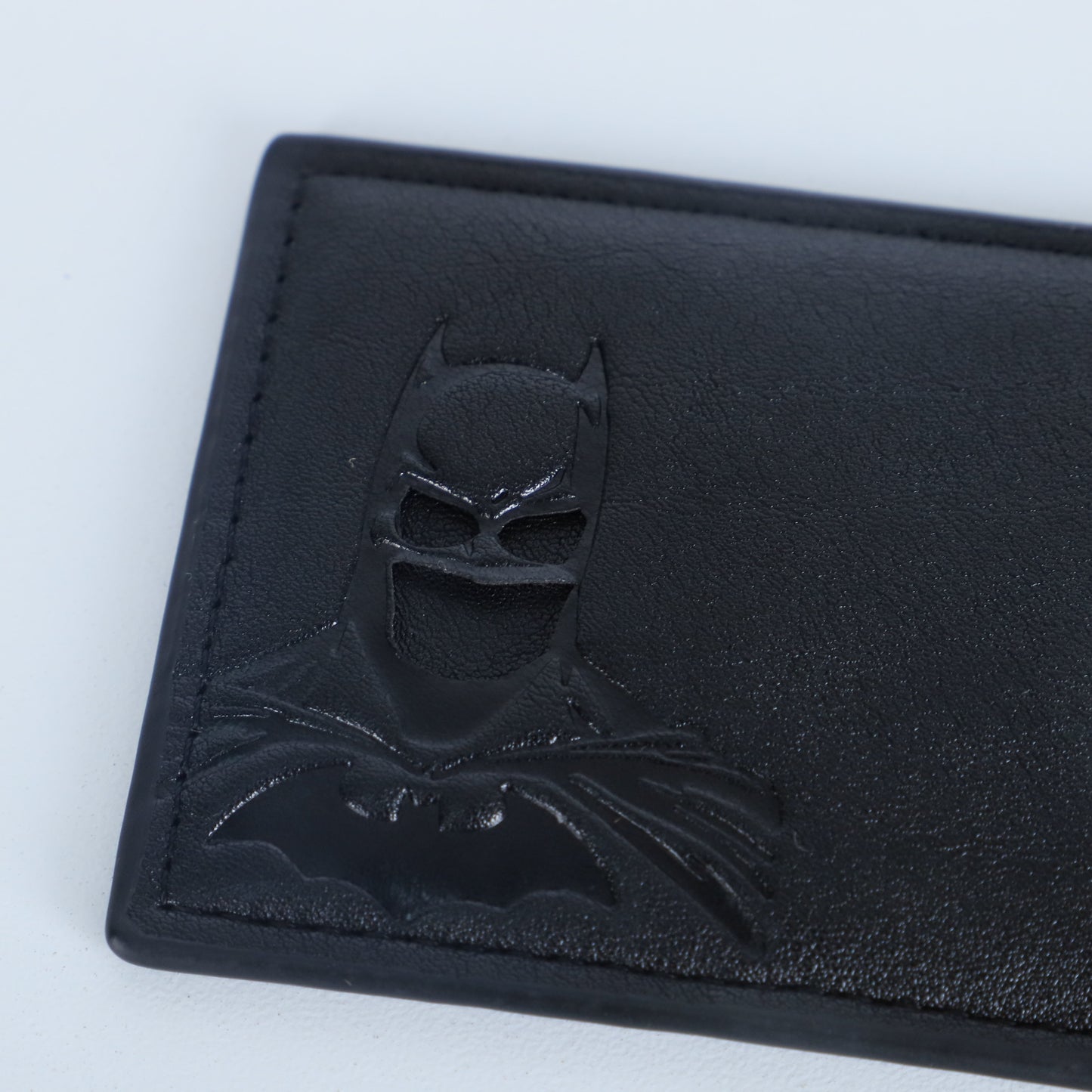 Men’s Batman Bifold Wallet – Lightweight PU Leather with Multiple Card Slots & Money Clip, Compact Card Holder for Travel & Daily Use
